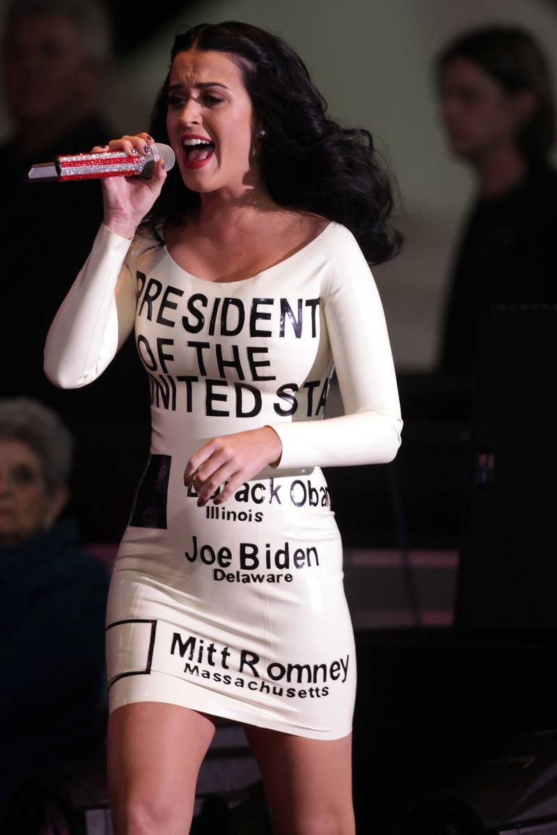 Obama Rallies Supporters In Battleground State Of Nevada