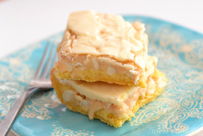 White chocolate marshmallow cake bar