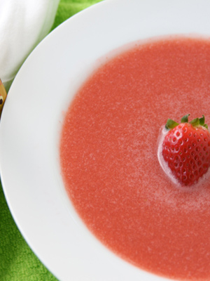Strawberry soup