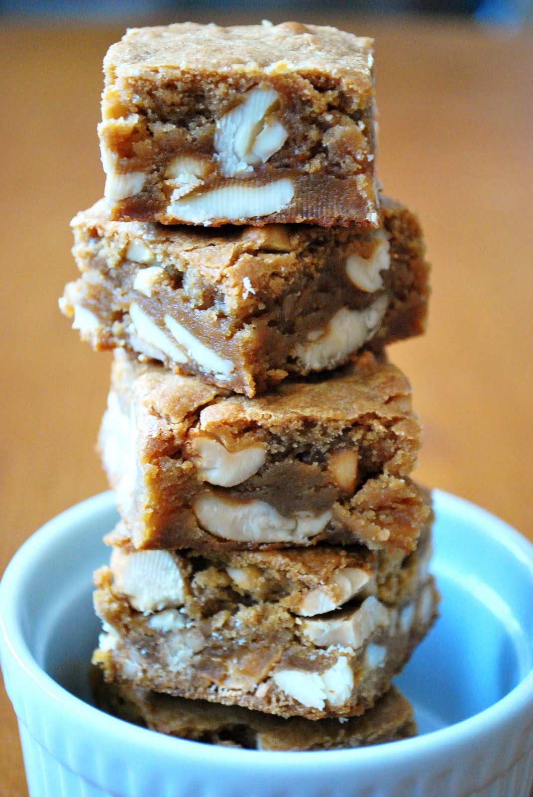 Dulce de Leche Cashew Blondies