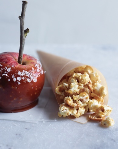 White Chocolate Caramel Popcorn