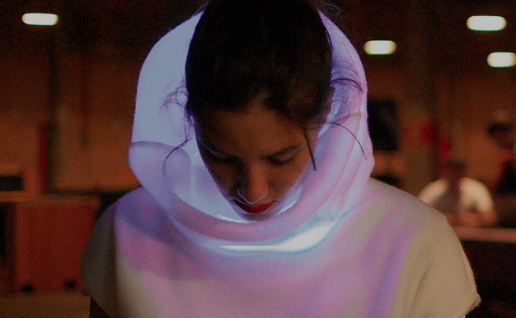LED moon sweater