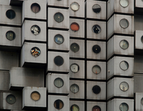 japanese capsule apartments