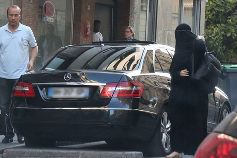 gisele burqa boob job