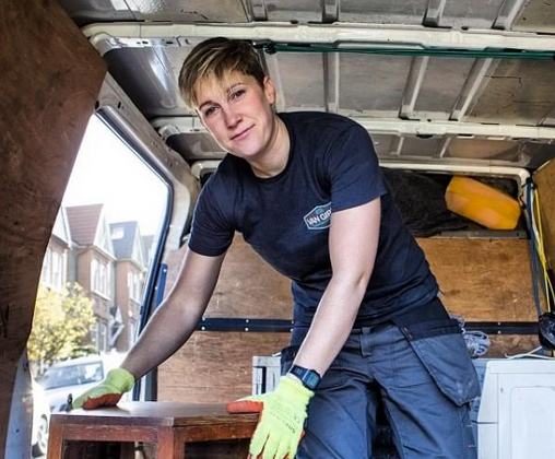 van girls moving company
