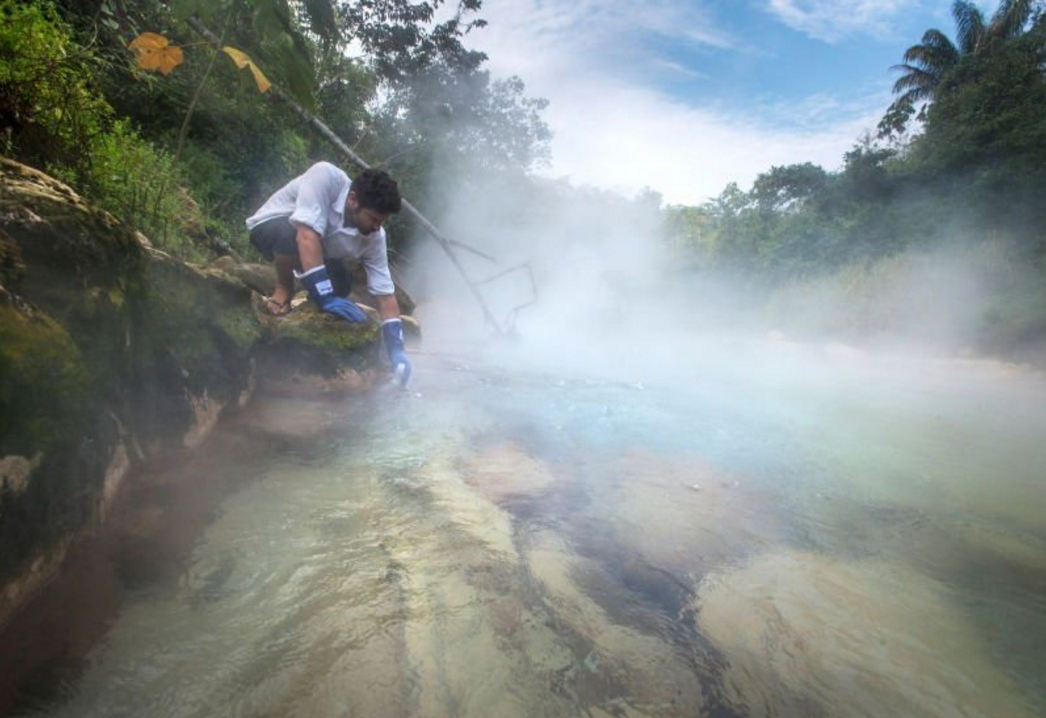 boiling river peru
