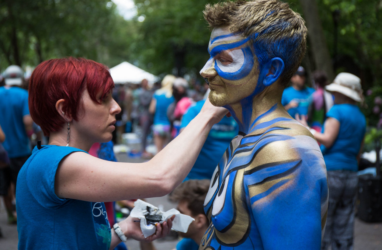 nude bodypainting