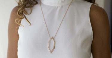 moderne monocle gold necklaces
