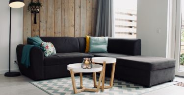 how to choose upholstery fabric