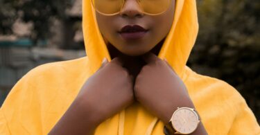 how to style hoodies